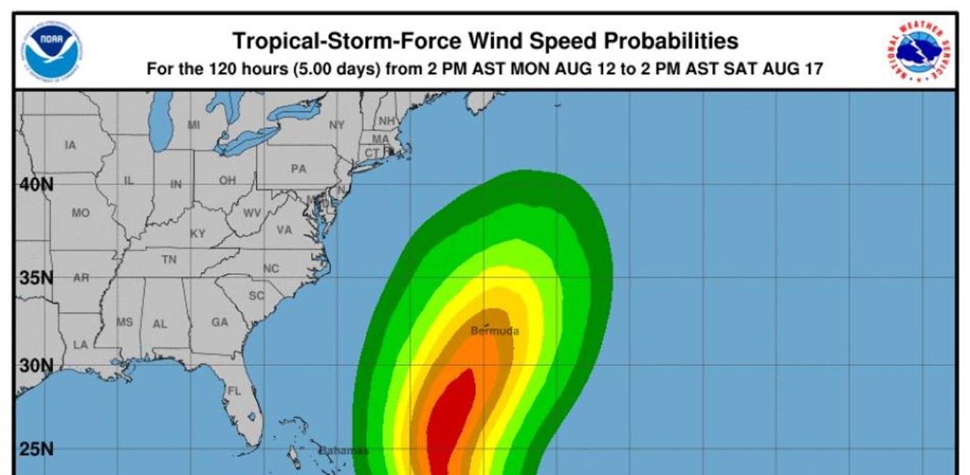 La tormenta Ernesto está situada a 475 kilómetros al este de Antigua y Barbuda, y a unos 590 kilómetros de San Juan, Puerto Rico.