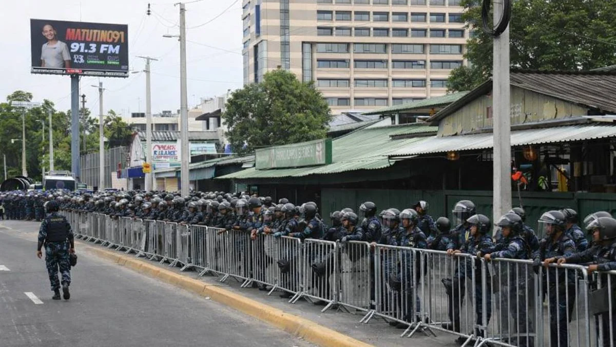 Imagen relacionada con: Desalojo en Teleofertas: Los motivos detrás del operativo que paralizó la Máximo Gómez