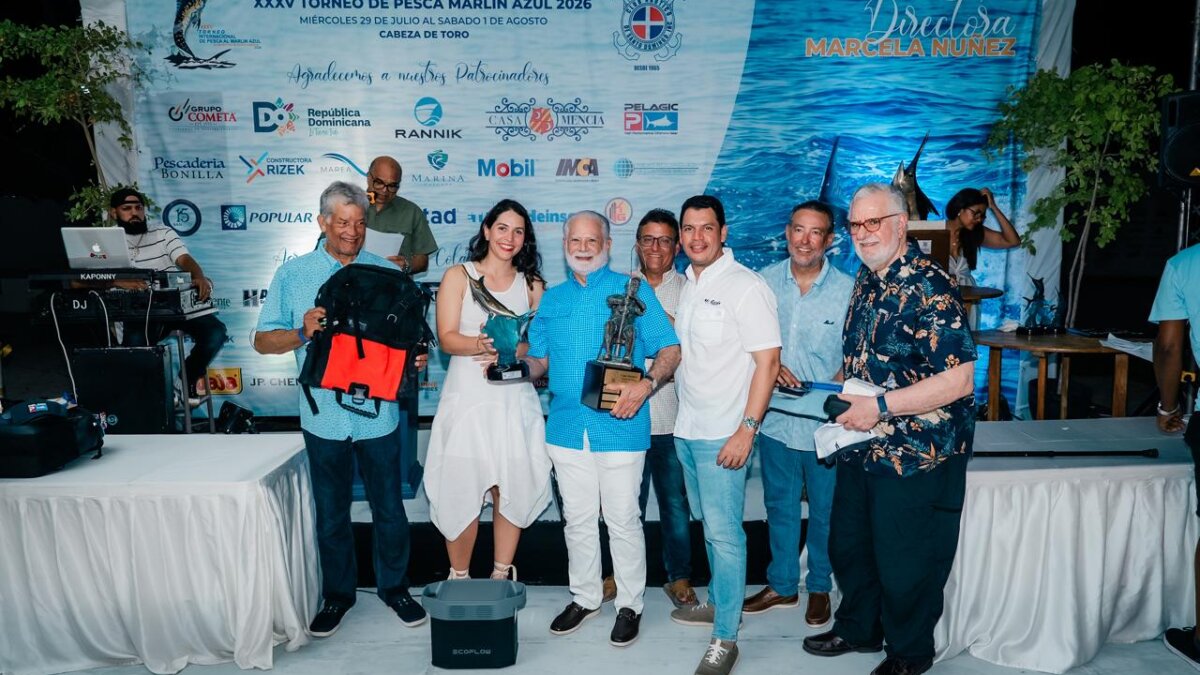 Imagen relacionada con: Domingo Viyella gana Torneo Internacional de Pesca al Marlin Azul.