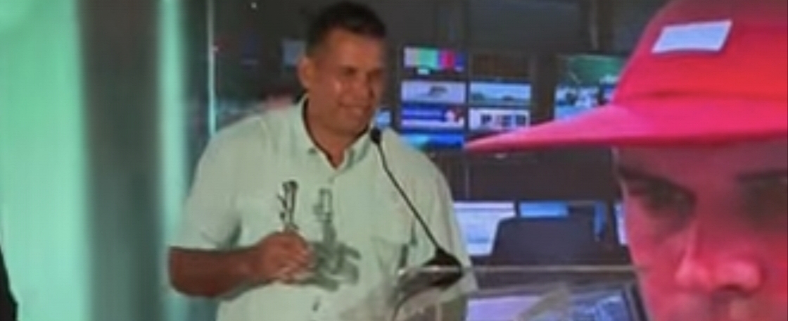 Imagen relacionada con: Edison Gil, Reportero Gráfico del Año 2025, reconocido por la ACDSD